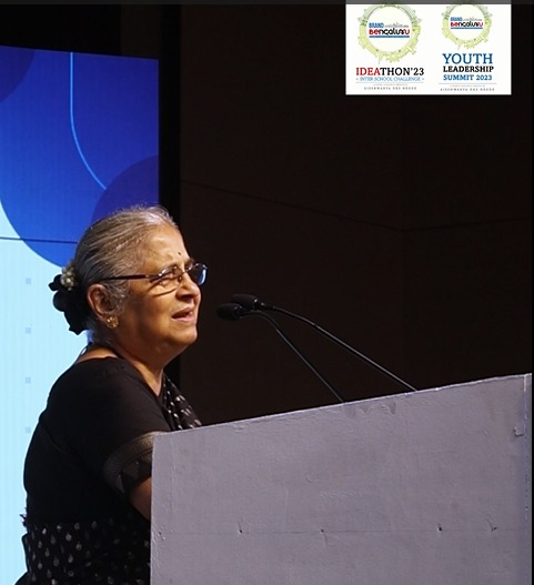Sudha_murthy