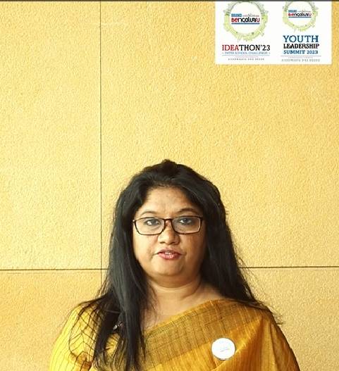 Sudha_murthy